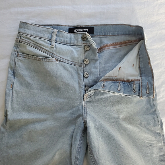 Express Denim - Express Super High Rise Mom Jean Light Blue Wash 4